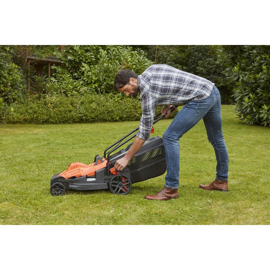 Black&Decker BEMW471BH 1600W 38 cm Elektrikli Çim Biçme Makinası