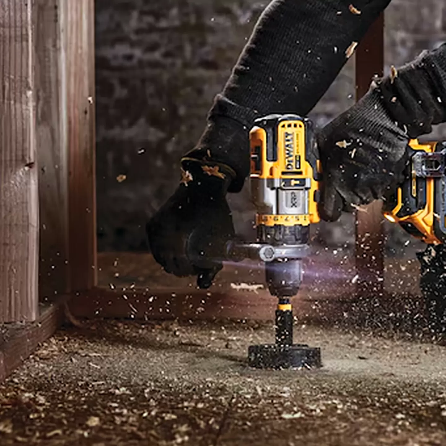 Dewalt DCD999X1-QW 18V 9AH Li-Ion Akülü Darbeli Matkap Vidalama