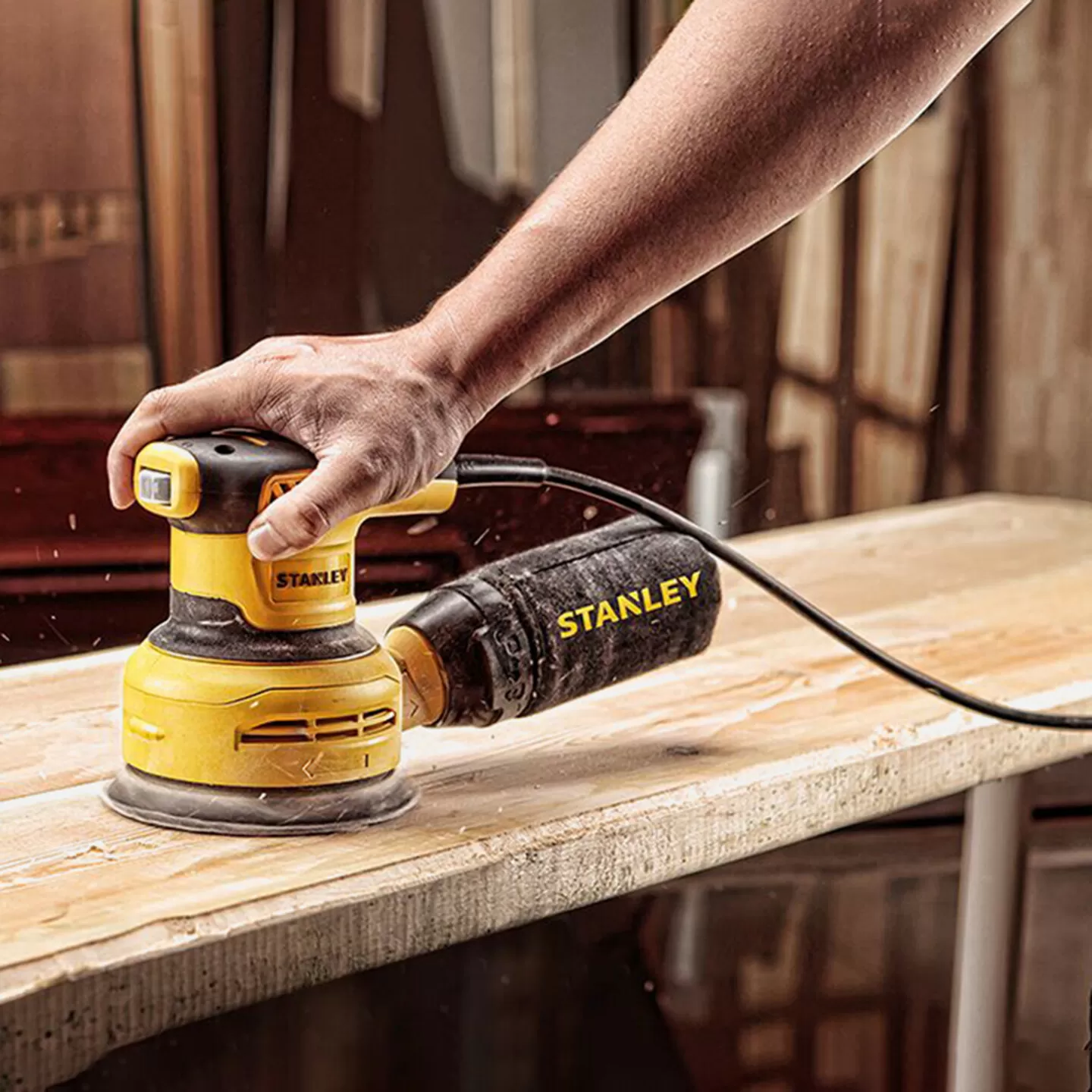 Stanley SS30-Tr 300 Watt 125 mm Eksantrik Zımpara Makinesi
